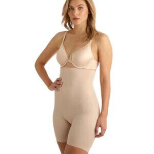 Miracle-Suit Shape Wear Bottoms Size 2X Women Beige Silicon Bands Reduce Rolling